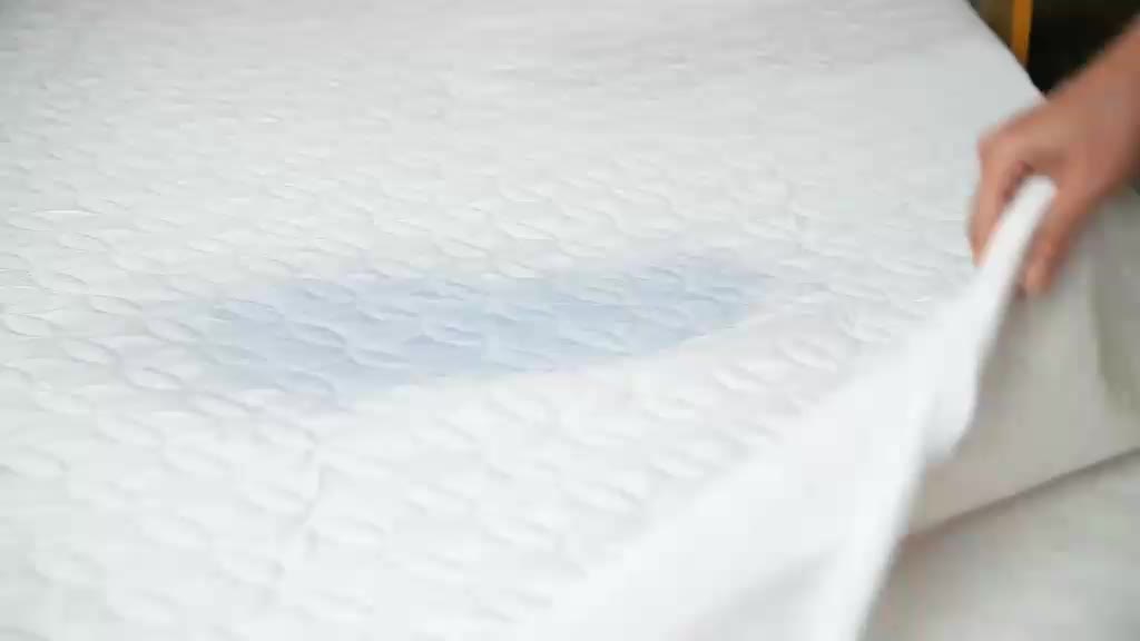 Waterproof Mattress Protector Stretchable Fitted Quilted Mattress Cover Deep Pocket up to 16in Durable Fitted Bed Cover Size Mattress Pad Covers soft and fluffy